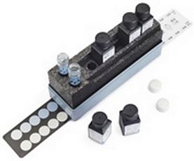 Ammonium  Test  Method:  colorimetric,  acc.  to  Neßler,  with  color  card  and  comparator